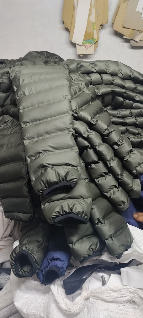 Olive puffer stack